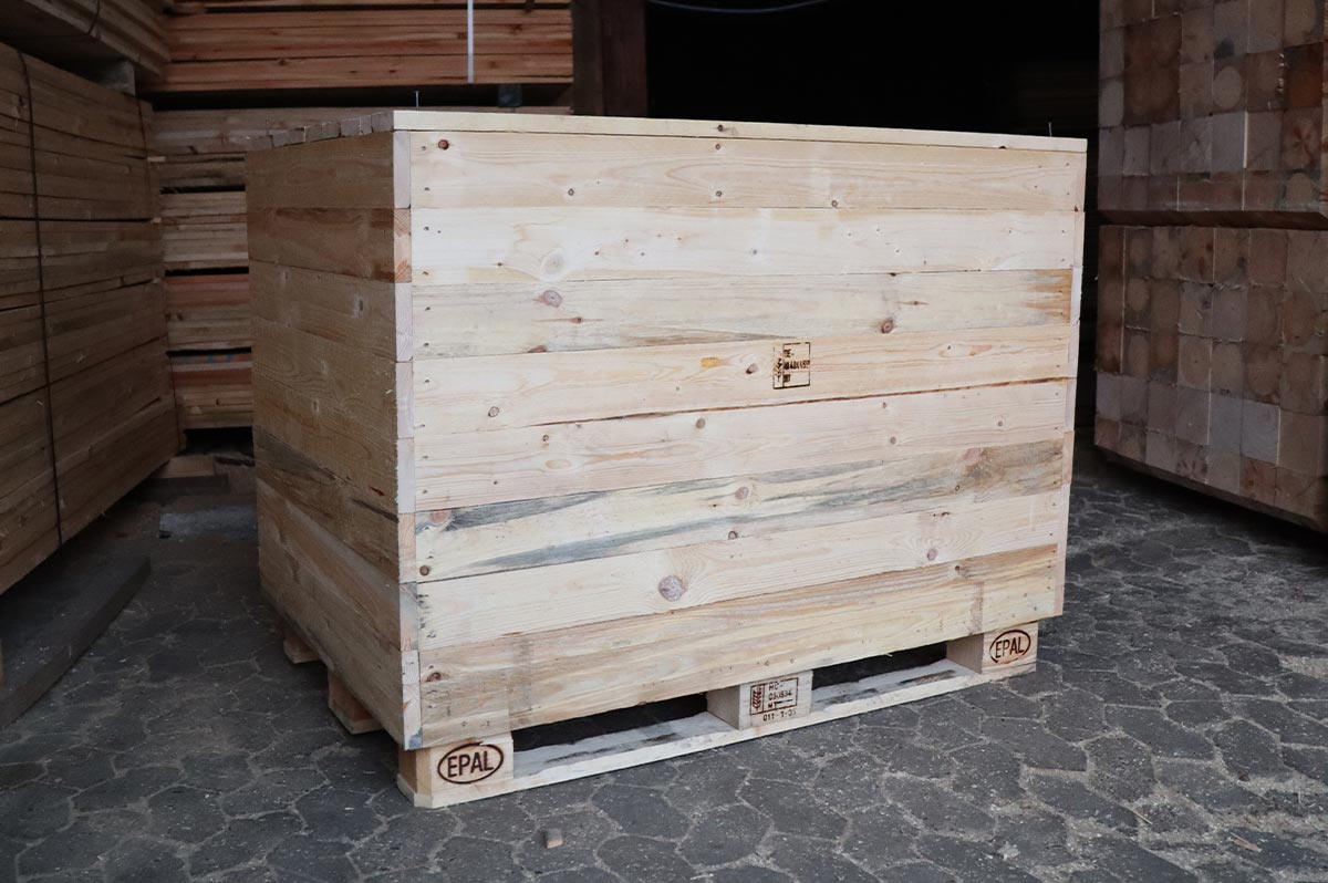 Holzverpackungen: Kisten und Verschläge